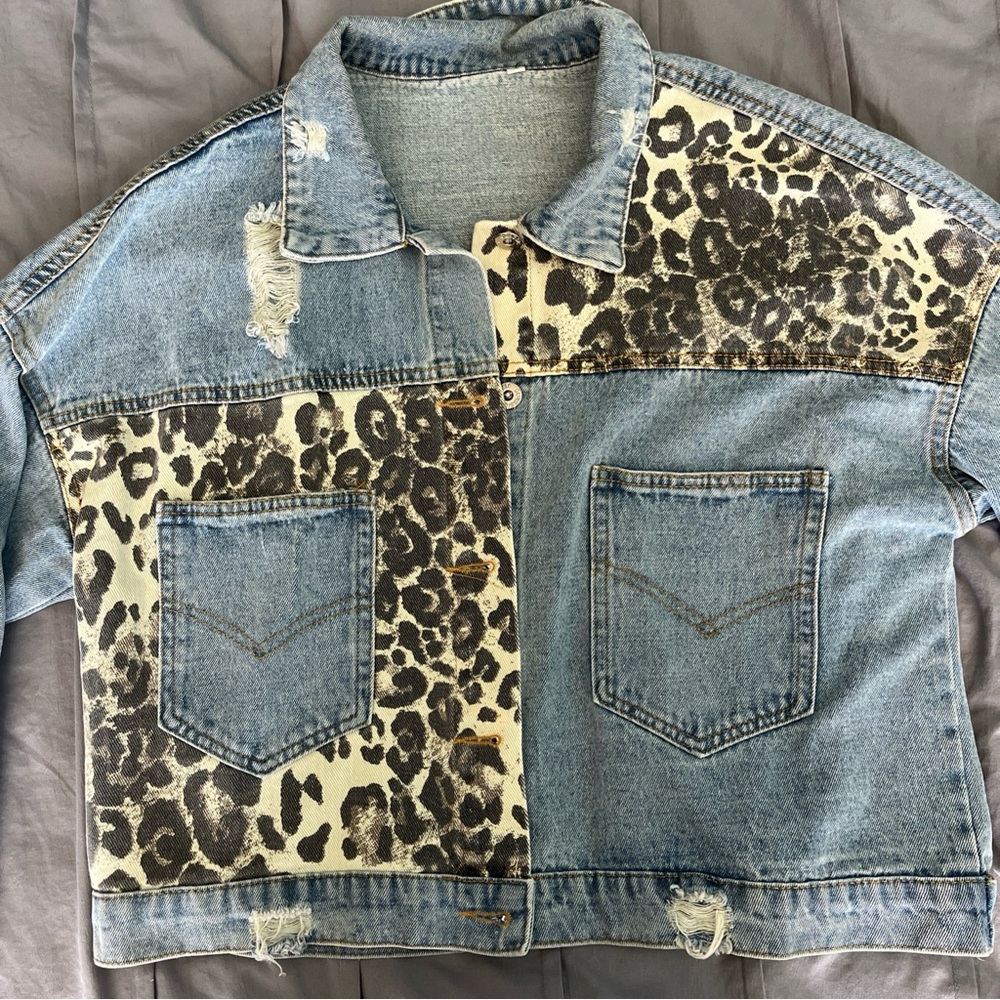 Boutique Leopard Patchwork Light Blue Denim Jacke… - image 2